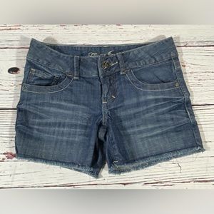 Guess Womens Jean Shorts Size 24 Denim Raw Hem Cut Off 4” Inseam Low Rise Blue
